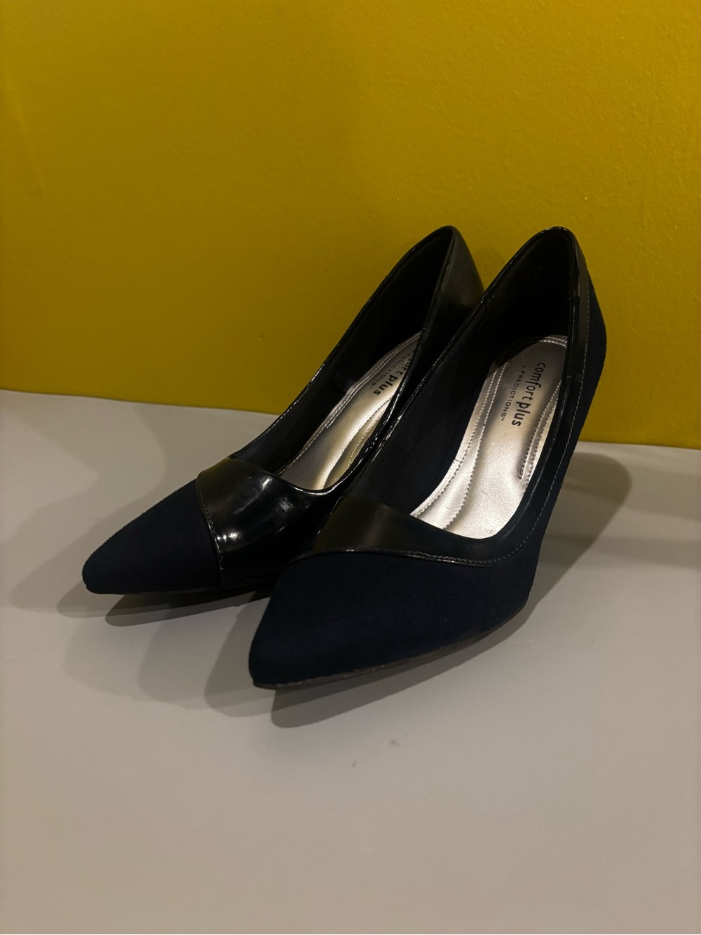 comfort plus by Predictions Women’s Black Pointed-Toe Pumps0234